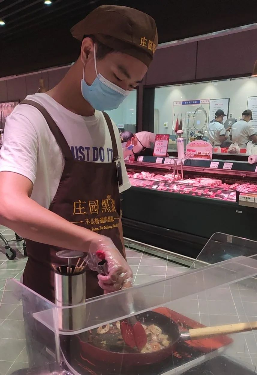 胖东来如何让客户喜欢的_胖东来客户关系_胖东来：在优质服务中关注顾客体验