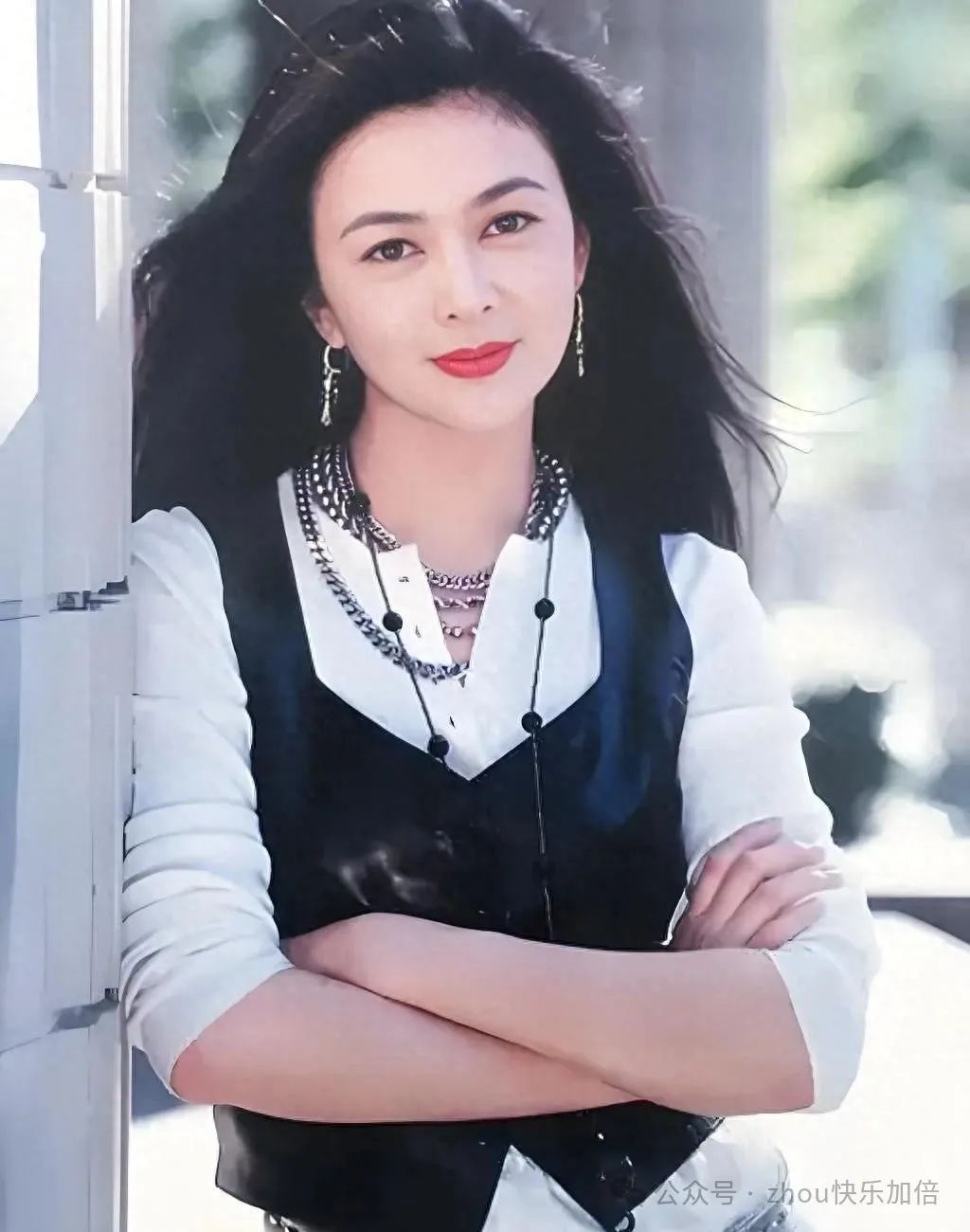 关之琳：华语影坛永恒美人的魅力与影响力解析