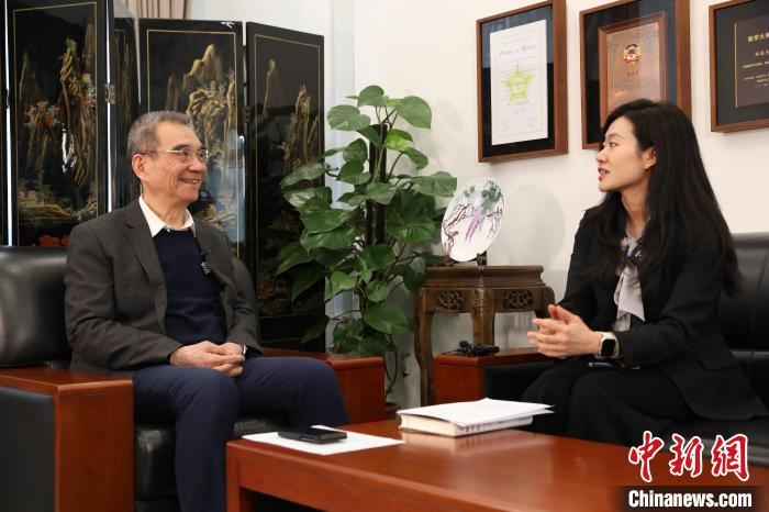 新兴市场中的虚拟货币：如何推动发展与经济转型_新型的货币_新兴的虚拟网络货币