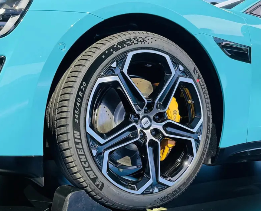 驾驶者的感受：小米汽车的操控质量_小米汽车suv_小米汽车你敢开吗