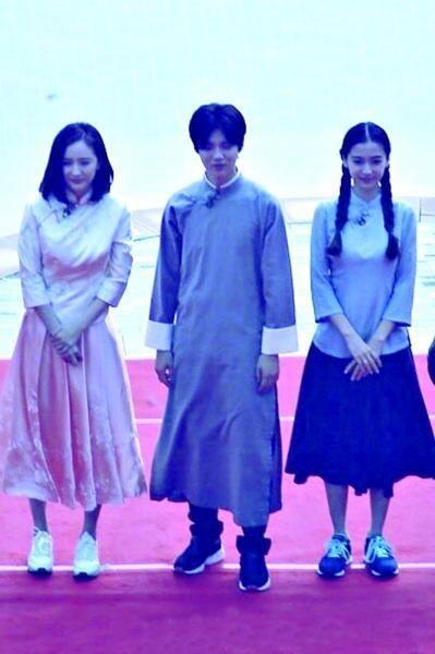 女星官方身高统一168，范冰冰林心如刘涛同框很尴尬，是谁在撒谎