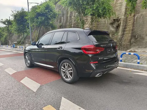 宝马汽车产品市场竞争分析_宝马汽车的定价策略_宝马的安全优势如何影响购车决策？
