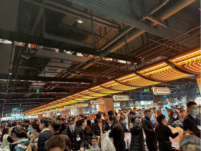 2023年网红商业胖东来：教科书级别服务细节揭秘与创始人于东来的企业家精神