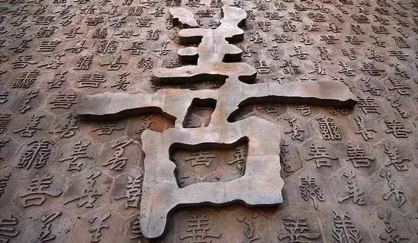薛之谦公益节目_薛之谦参与慈善活动，积极传递正能量_薛之谦做慈善