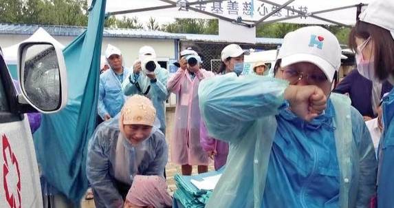 薛之谦做慈善_薛之谦参与慈善活动，积极传递正能量_薛之谦公益节目